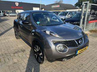 Vaurioauto  passenger cars Nissan Juke 1.6 Connect Edition clima navi 2014/9