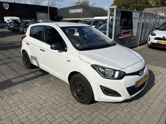 Schadeauto Hyundai I-20 1.2i 5-drs airco 2014/6