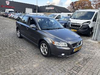 skadebil auto Volvo V-50 2.0 BUSINESS PRO ED. 2011/7