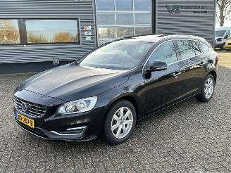 okazja samochody osobowe Volvo V-60 2.0 T5 Kinetic 245PK Automaat 2016/7