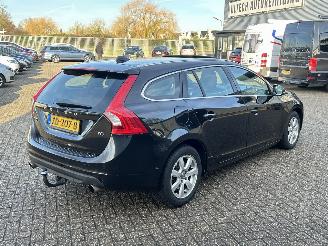 Volvo V-60 2.0 T5 Kinetic 245PK Automaat picture 5