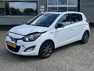 Voiture accidenté Hyundai I-20 1.2i Go! Plus 2015/1