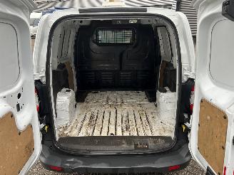 Ford Transit Courier 1.5 TDCI Ambiente Start&Stop picture 10
