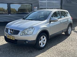 Vaurioauto  passenger cars Nissan Qashqai 1.6 Acenta 2007/7