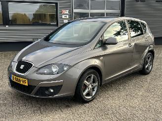 krockskadad bil auto Seat Altea 1.6 TDI Ecomotive I-Tech Automaat 2015/1