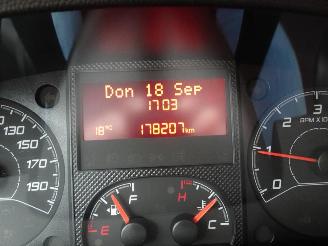 Peugeot Boxer 330 2.2 HDI L2H2 XR 3 zits airco picture 23