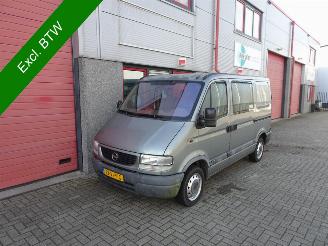occasion commercial vehicles Opel Movano 2.2 DTi L1H1 DC airco 6 pers 2 x schuifdeur 2001/3