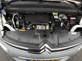 Citroën C4-picasso 1.2 PureTech Tendance 7 PERSOONS picture 32