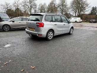 Citroën C4-picasso 1.2 PureTech Tendance 7 PERSOONS picture 34