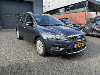 Schadeauto Ford Focus 1.8 Limited (Stationwagen 5-dr.) 2010/1