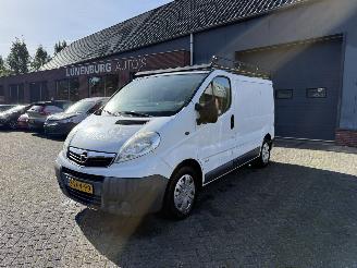 krockskadad bil bedrijf Opel Vivaro 2.0 CDTI L1H1 AIRCO  (Bedrijfsauto 5-dr.) 2010/6