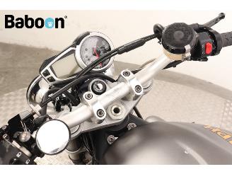 Triumph Street Triple R picture 27