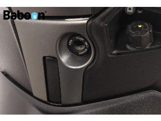 Piaggio Beverly 350 Sport Touring ABS picture 12