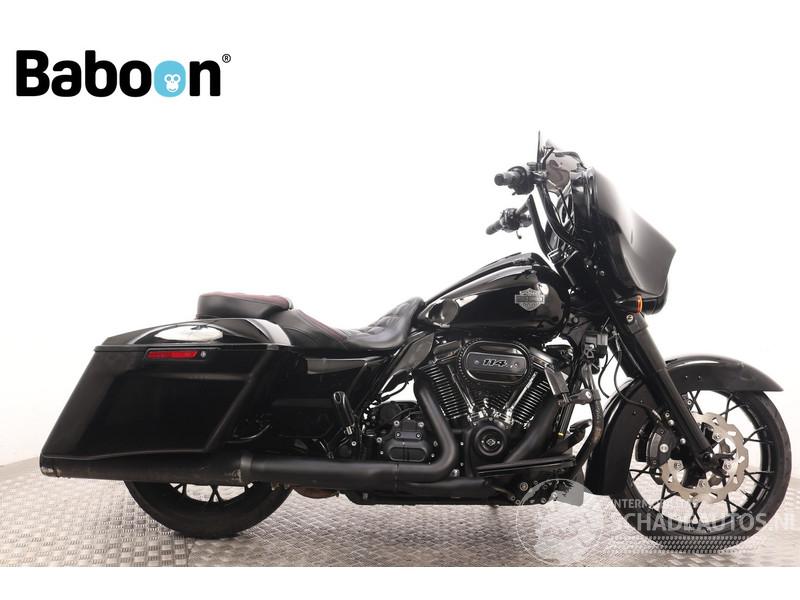 Harley-Davidson  FLHXS Street Glide Special 114