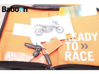 KTM  1290 Super Duke GT picture 24