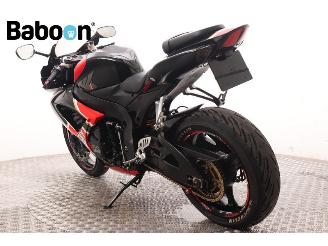 Suzuki  GSX-R 750 picture 6