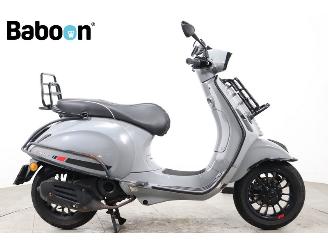 Schade scooter Vespa  Sprint 25KM 2019/5