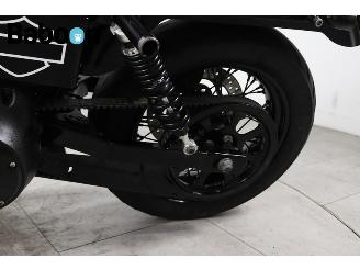 Harley-Davidson  FXDBI Dyna Street Bob picture 12