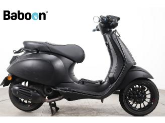 Schade scooter Vespa Sprint 45KM  2021/9