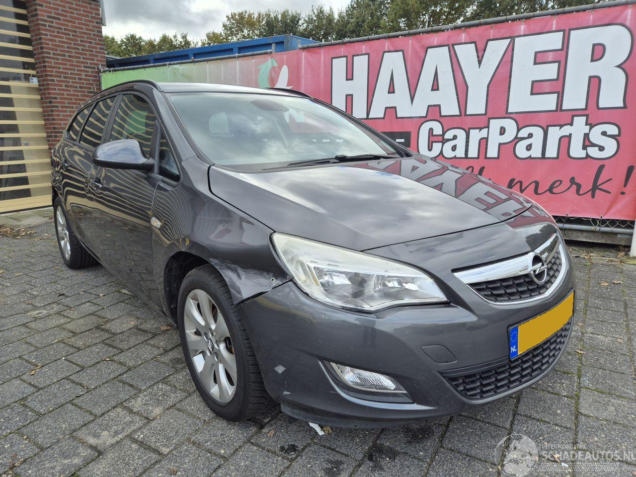 Opel Astra sports tourer 1.4 turbo edition