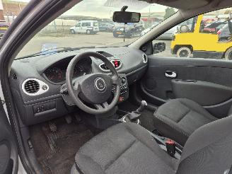 Renault Clio 1.2 acces AIRCO picture 8