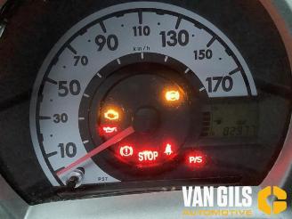 Peugeot 107 107, Hatchback, 2005 / 2014 1.0 12V picture 14