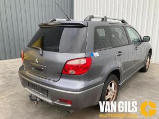 Mitsubishi Outlander Outlander (CU), SUV, 2001 / 2007 2.0 16V 4x2 picture 5