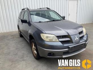Mitsubishi Outlander Outlander (CU), SUV, 2001 / 2007 2.0 16V 4x2 picture 3