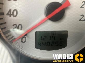 Mitsubishi Outlander Outlander (CU), SUV, 2001 / 2007 2.0 16V 4x2 picture 15