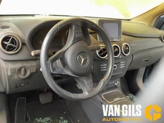 Mercedes B-klasse B (W246), Hatchback, 2011 / 2018 1.6 B-180 BlueEFFICIENCY Turbo 16V picture 15