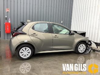 Salvage car Toyota Yaris Yaris IV (P21/PA1/PH1), Hatchback, 2020 1.5 12V Hybrid 115 2021/7