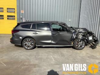 Voiture accidenté Ford Focus Focus 4 Wagon, Combi, 2018 / 2025 1.0 EcoBoost 12V Hybrid 155 2025/2