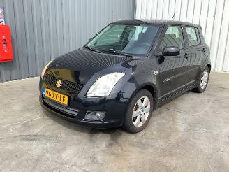 Suzuki Swift 1.3 VVT 16V Hatchback  Benzine picture 3