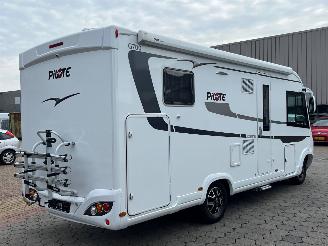 dañado camper Pilote  2.3 130 PK Queensbed G700C Essentiel 96KW 2019/1