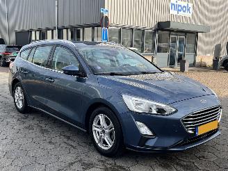 Ford Focus Wagon 1.0 EcoBoost Trend Edition Business picture 3
