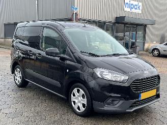 Ford Transit Courier Van 1.5 TDCI Trend Duratorq S&S picture 3