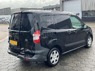 Ford Transit Courier Van 1.5 TDCI Trend Duratorq S&S picture 4