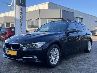 krockskadad bil auto BMW 3-serie Touring 320i High Executive AUTOMAAT 2015/5