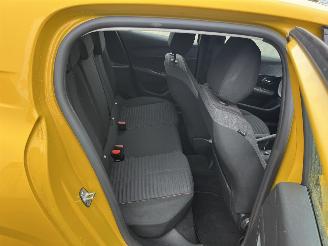 Peugeot 208 1.2 PureTech Active picture 11