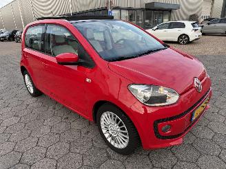 Volkswagen Up! 1.0 move up! BlueMotion picture 3