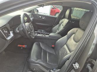 Volvo V-60 2.0 B3 Momentum Advantage picture 10