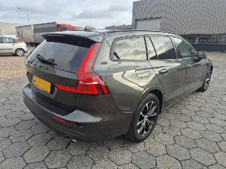 Volvo V-60 2.0 B3 Momentum Advantage picture 4