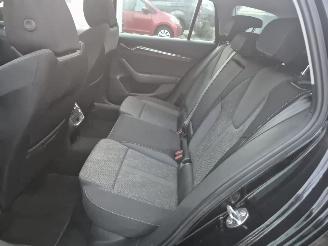 Skoda Octavia 1.0 e-TSI Business Edition Plus picture 12