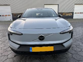 Volvo EX30 Single Motor 69 kWh Extended Range Ultra picture 2