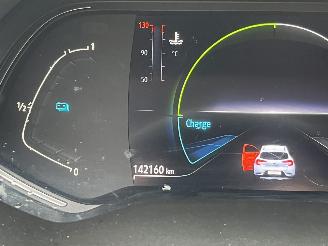Renault Captur 1.6 E-Tech Hybrid 145 Zen picture 16