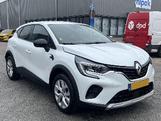 Renault Captur 1.6 E-Tech Hybrid 145 Zen picture 3