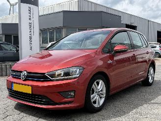 Schadeauto Volkswagen Golf Sportsvan 1.0 TSI  AUTOMAAT 2015/11