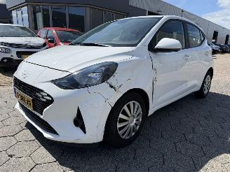 Schadeauto Hyundai I-10 1.0 Comfort 2023/4