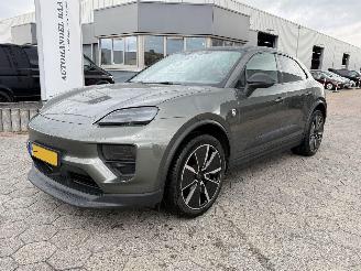 Schadeauto Porsche Macan 4 2024/11
