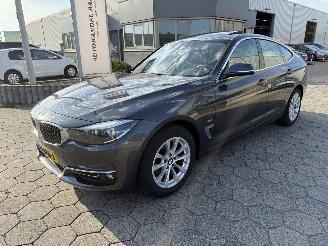 Schadeauto BMW 3-serie GT NAP Pano Gran Turismo 320i  High Executive 2017/9